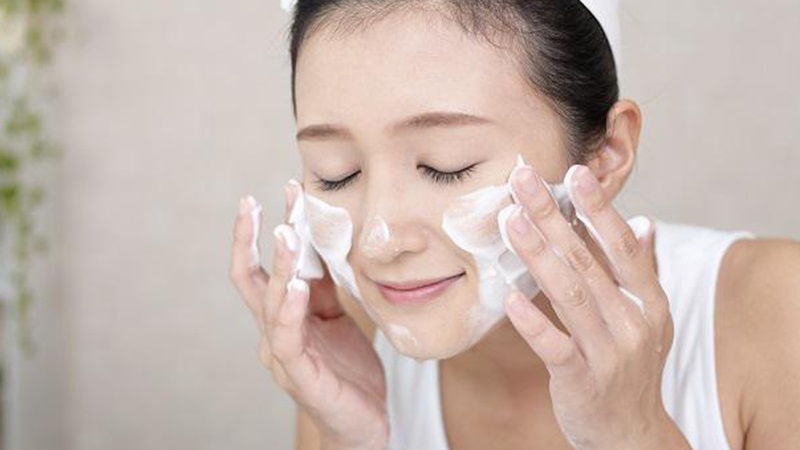 Hình ảnh minh họa chăm sóc da tuổi 20