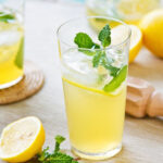 Hé lộ 7 lợi ích khi uống nước chanh buổi sáng