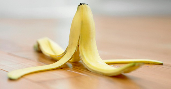 Vỏ chuối làm trắng răng